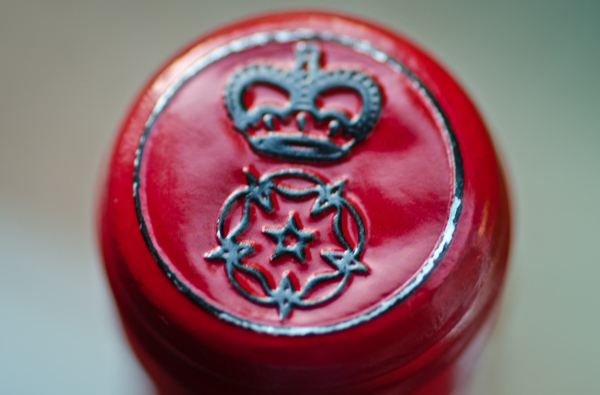 aristocratic wine bottle cap
